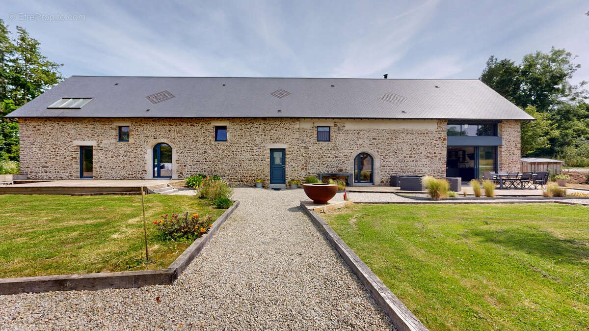 Maison à MILLIERES