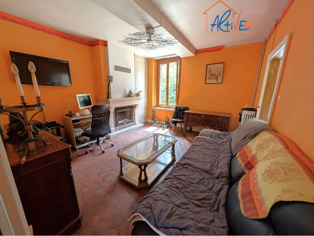 Maison à LES ORMES
