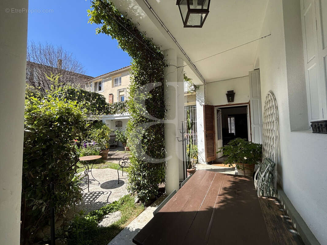 Maison à VAISON-LA-ROMAINE