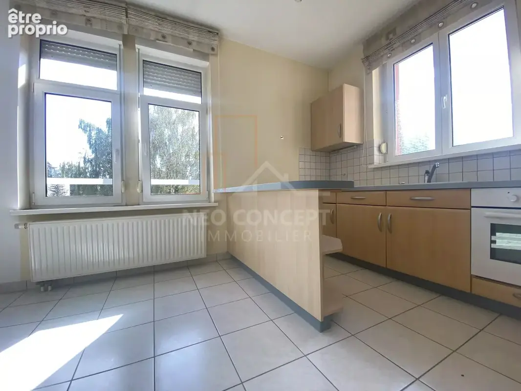 Un appartement lumineux avec garage, à proximité du centre ville - photo 7