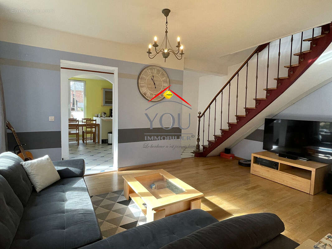 Maison à SAINTE-GENEVIEVE