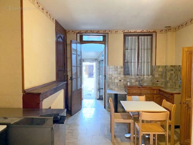 Appartement à VILLENEUVE-L&#039;ARCHEVEQUE