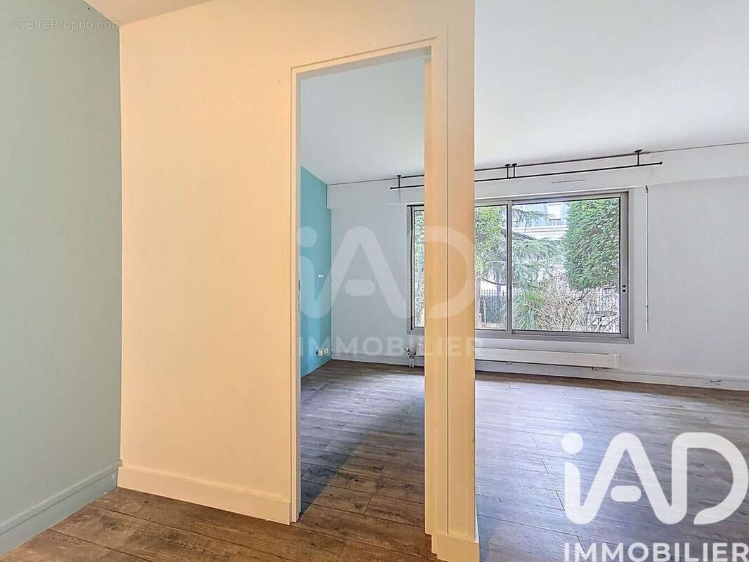 Photo 6 - Appartement à COURBEVOIE