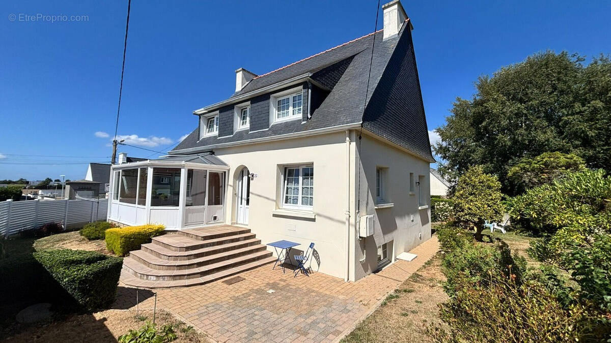 Maison à PLONEOUR-LANVERN