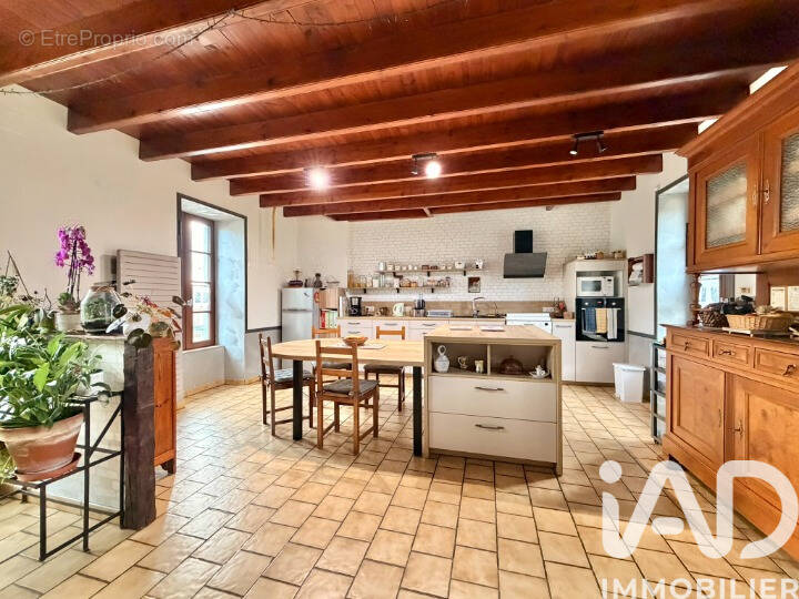 Photo 1 - Maison à ANTIGNY