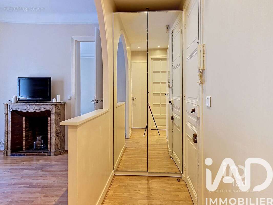 Photo 2 - Appartement à PARIS-17E