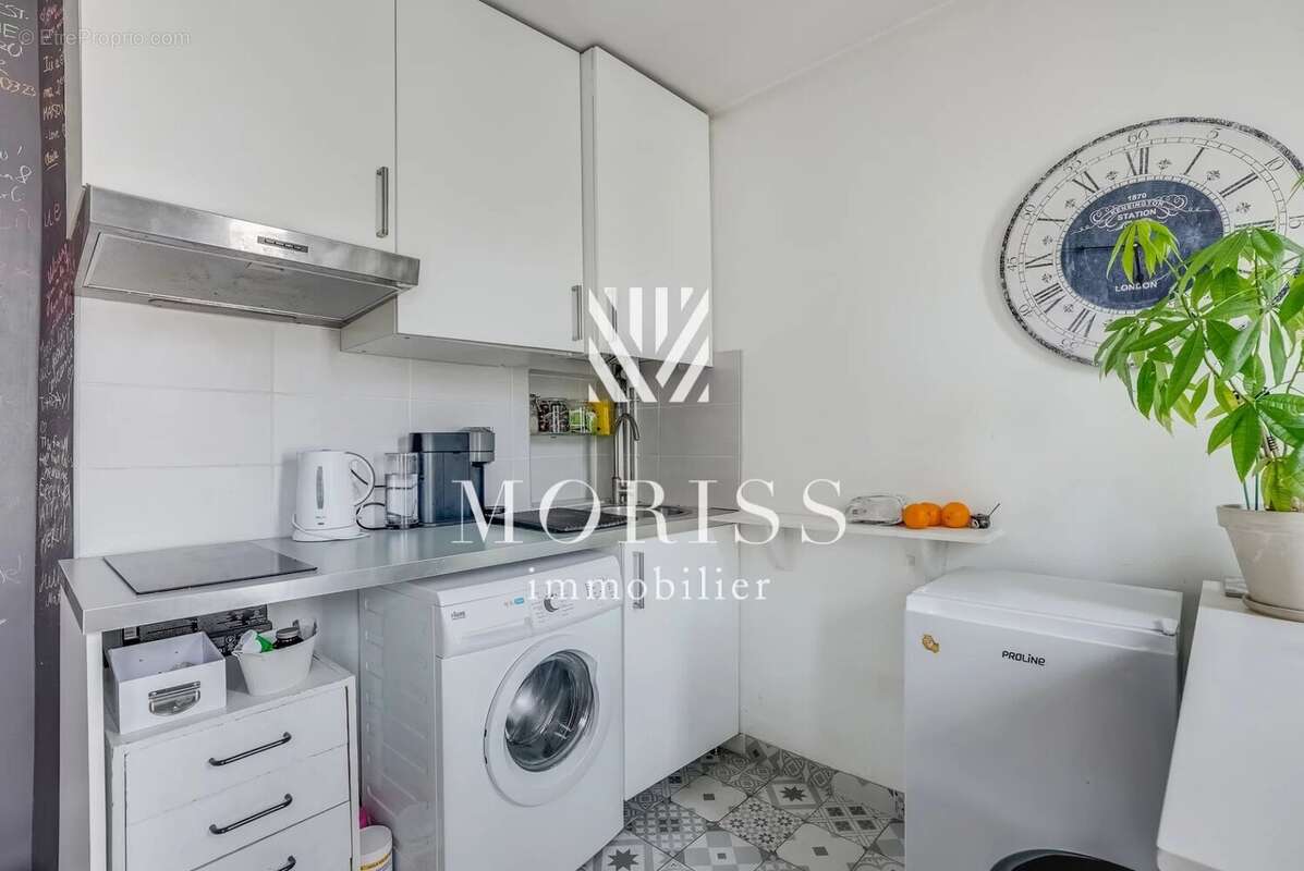 Appartement à PARIS-17E