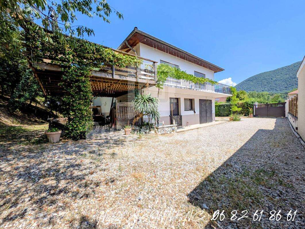 Maison Vif 6 pièce(s) 153 m2 - photo 2