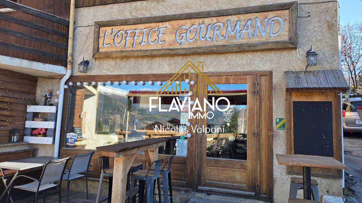 Commerce à LES THUILES