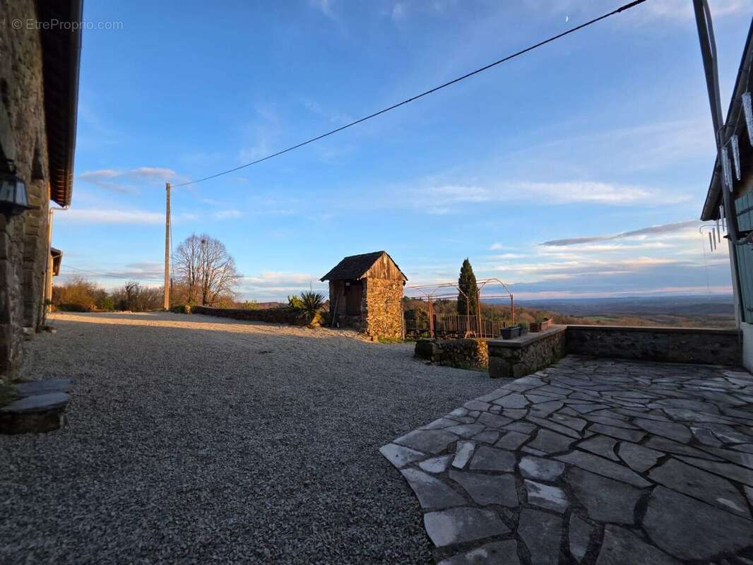 Maison à LASCAUX
