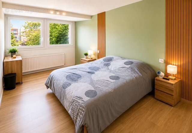 Appartement à ROCHE-LA-MOLIERE