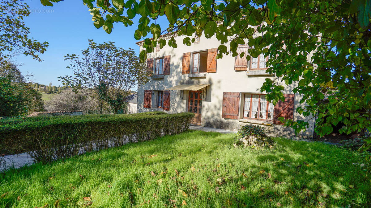 Maison à BOURG-DE-VISA