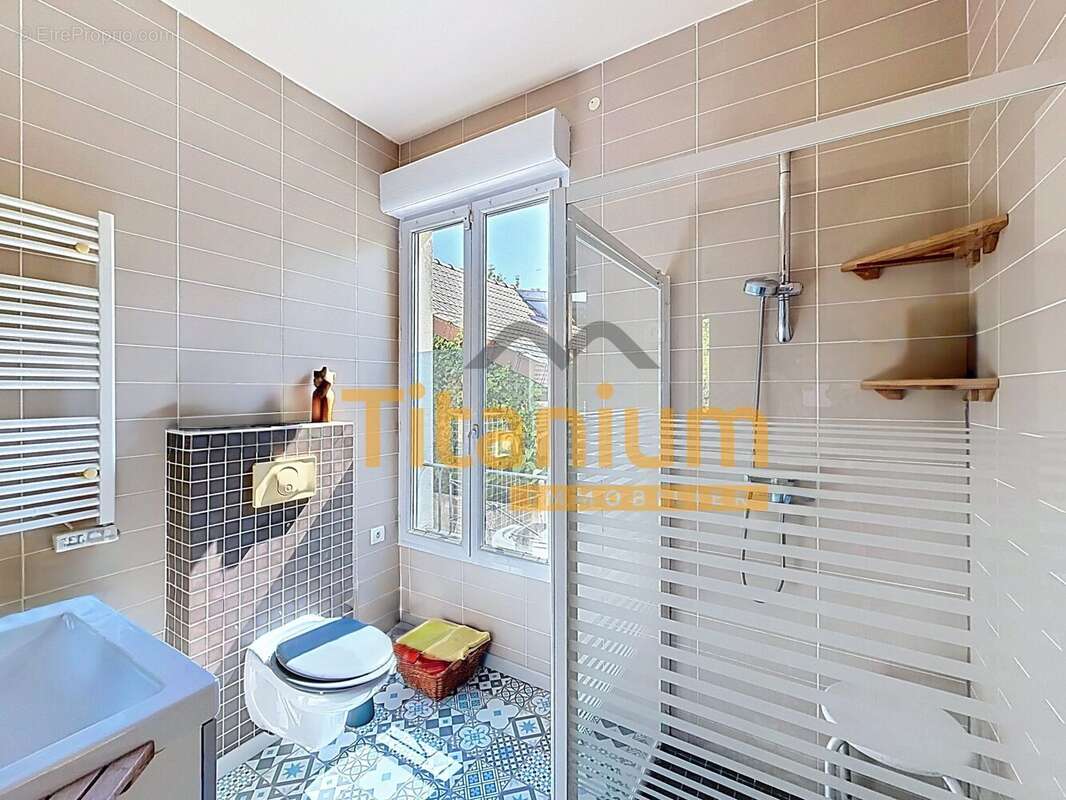 Maison 154 m² à Osny  - photo 9