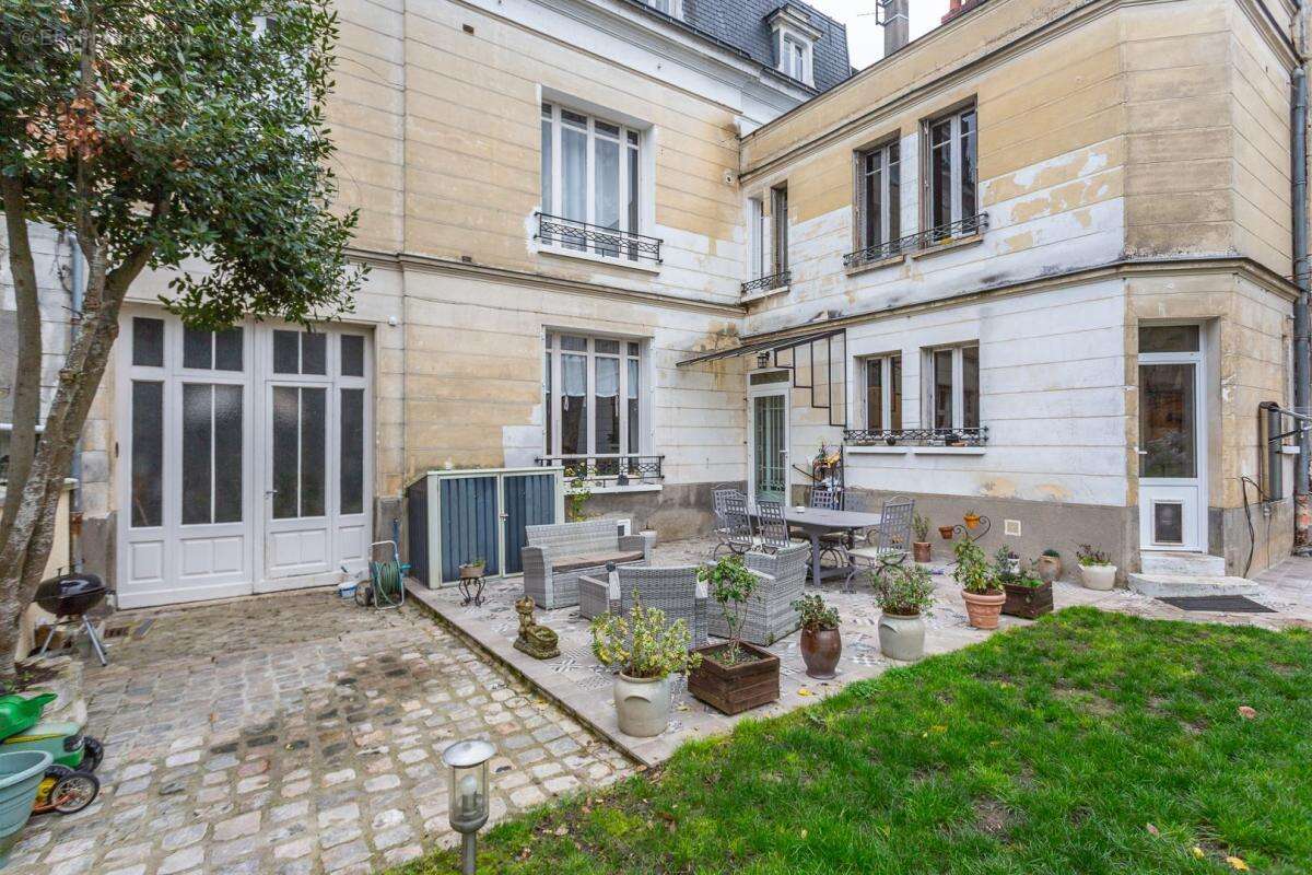 Maison à ETAMPES
