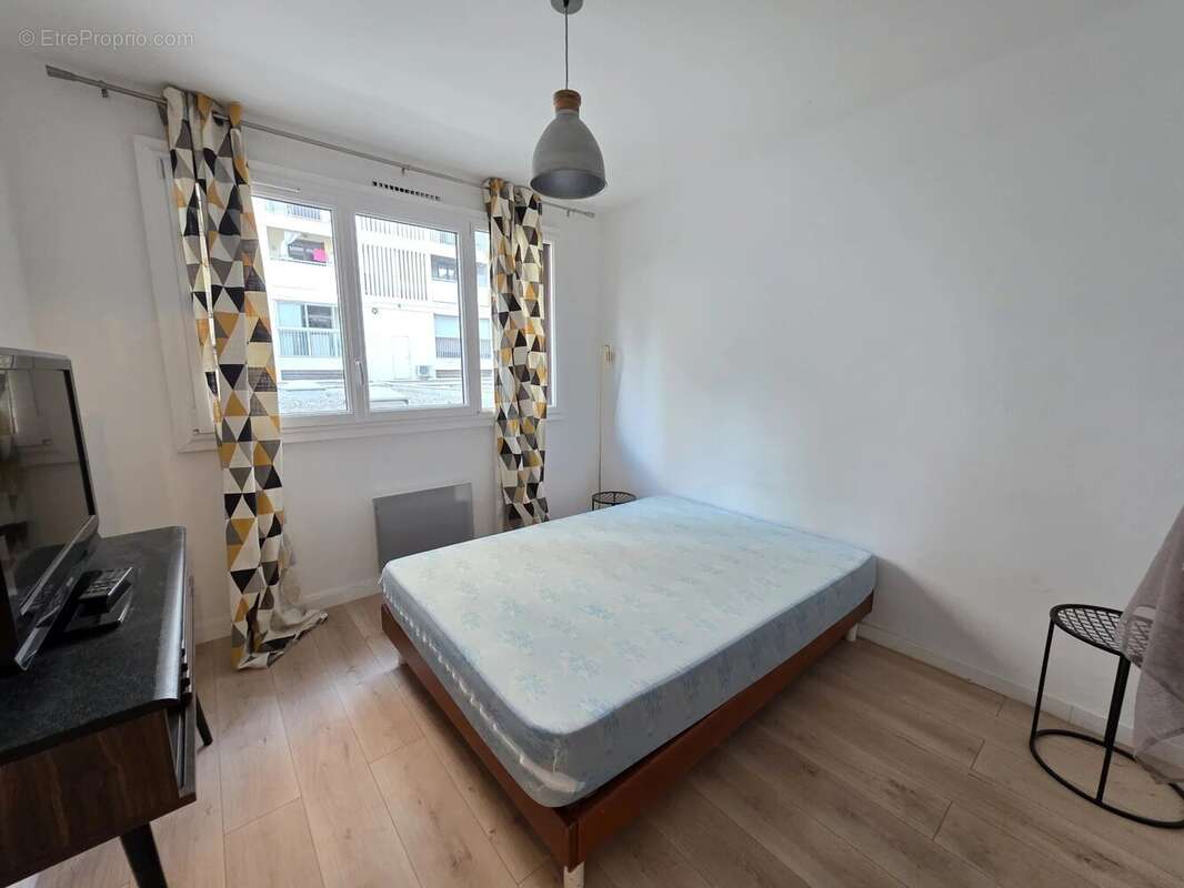 Appartement à MARSEILLE-5E