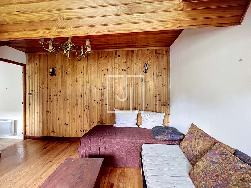 Appartement à LA CONDAMINE-CHATELARD