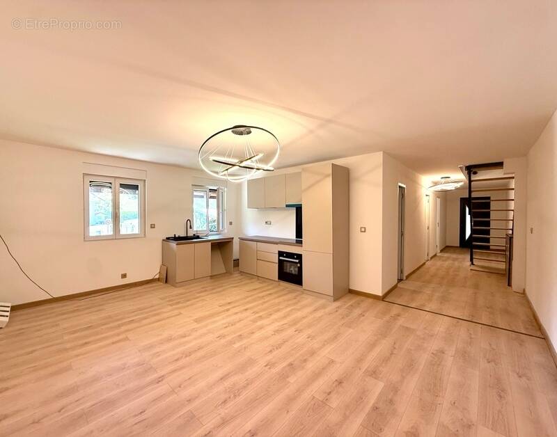 Appartement à MARIGNIER