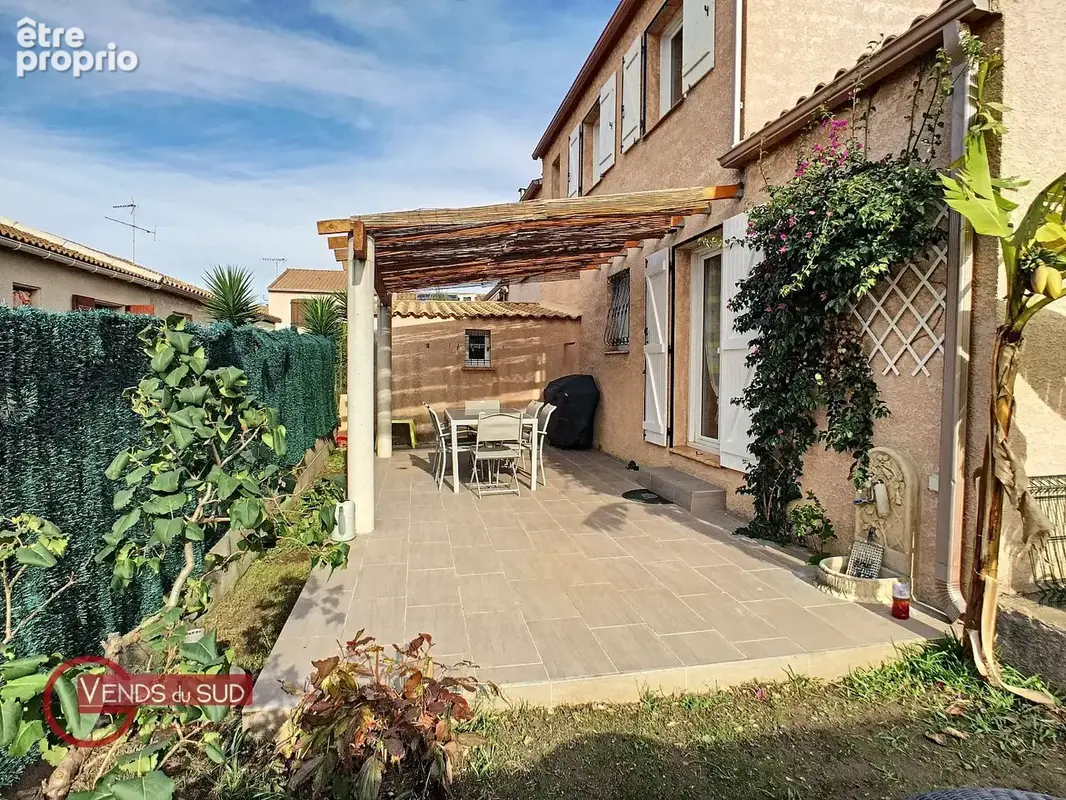 Béziers proche du quartier des Peintres maison  Type 4 mitoyenne d'un côté par le garage. - photo 2