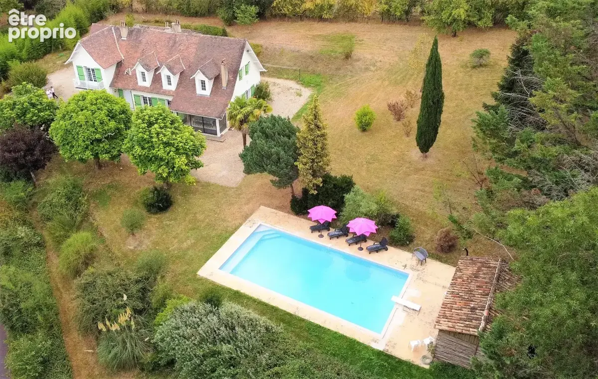 Maison Bourgeoise - 10 pièces - 250m² - BERGERAC - photo 2