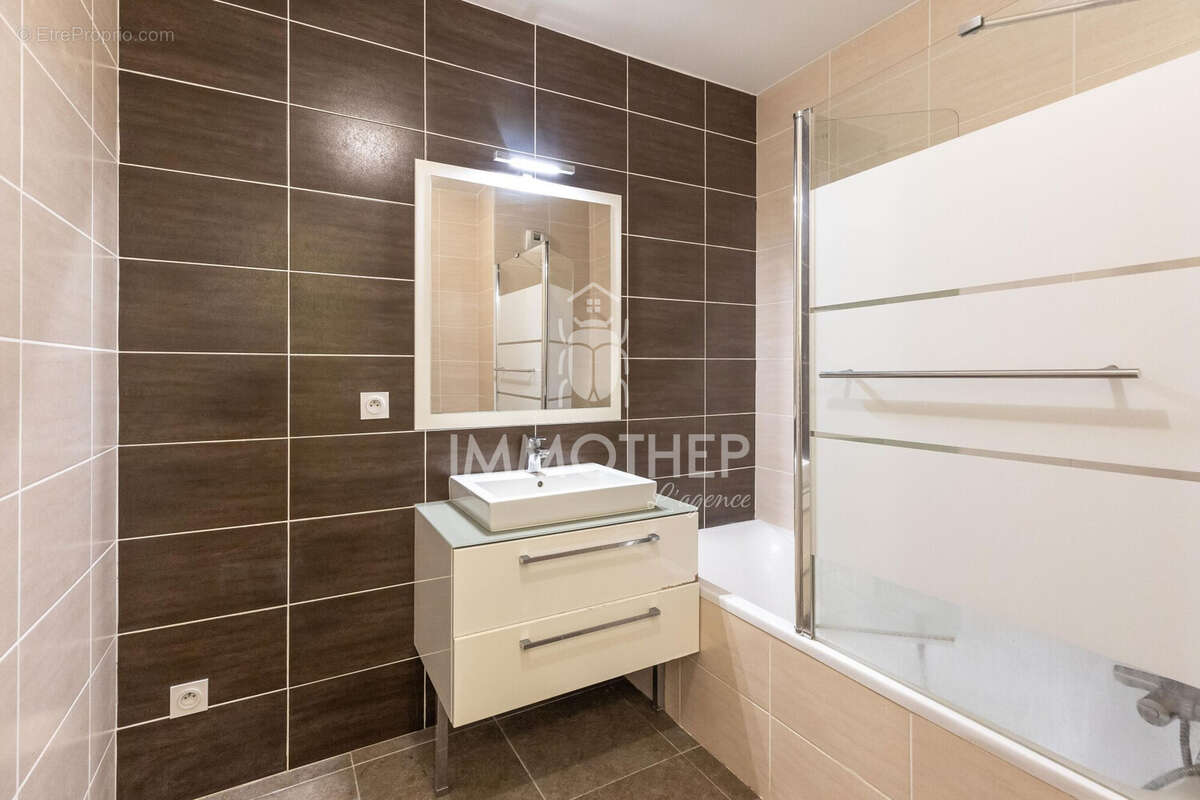 Appartement à MEYLAN