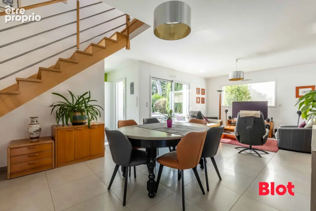 Maison 5 pièces 118 m² à vendre à Chateaubourg (35220) - photo 3