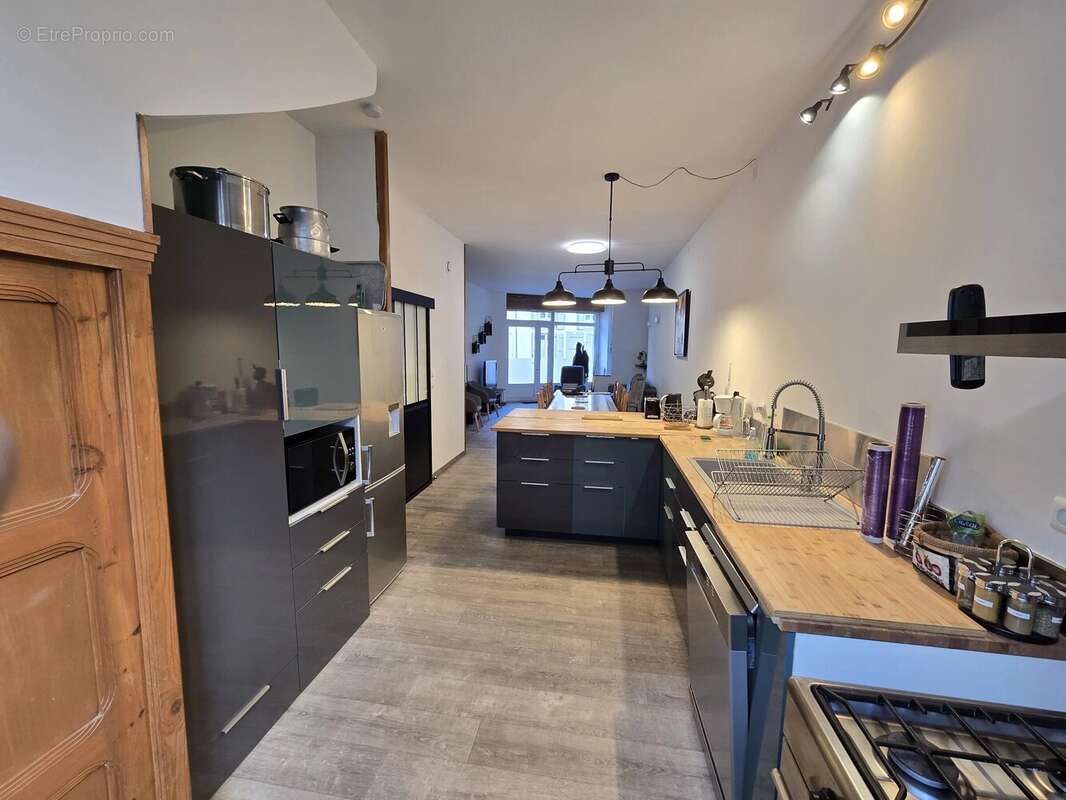 EN EXCLUSIVITÉ – Maison de village rénovée – 130 m² - photo 4
