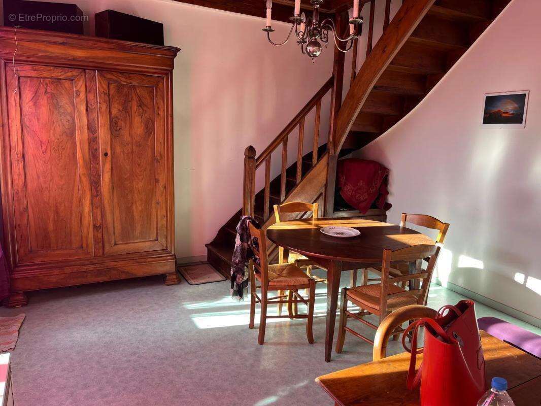 Maison à SAINT-PRIVAT