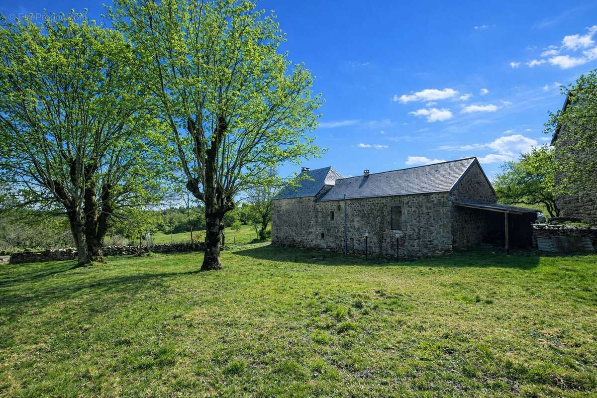 Maison à ALBARET-LE-COMTAL