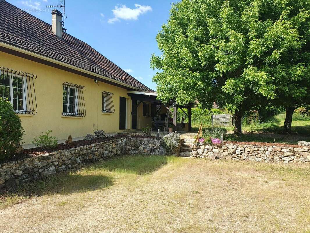 Photo 3 - Maison à BOURGNAC
