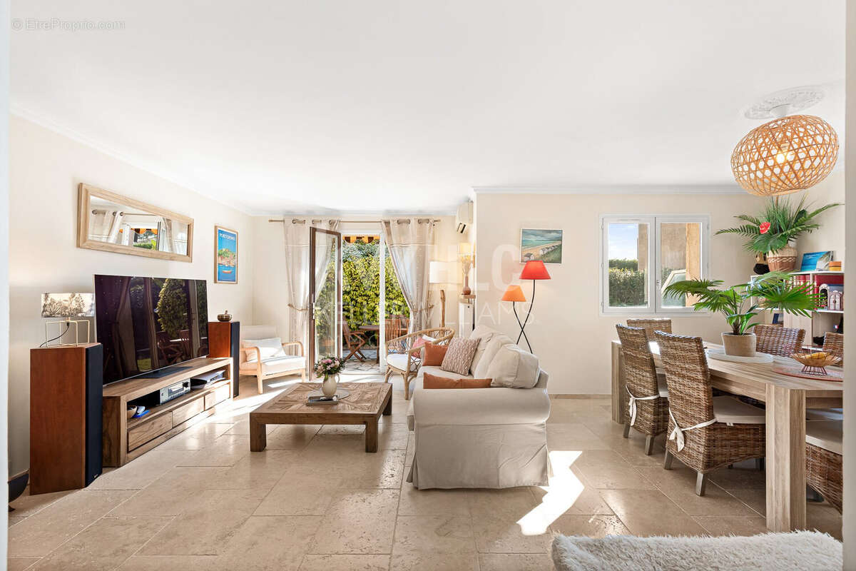 Maison 111 m² à Le Cannet  - photo 2
