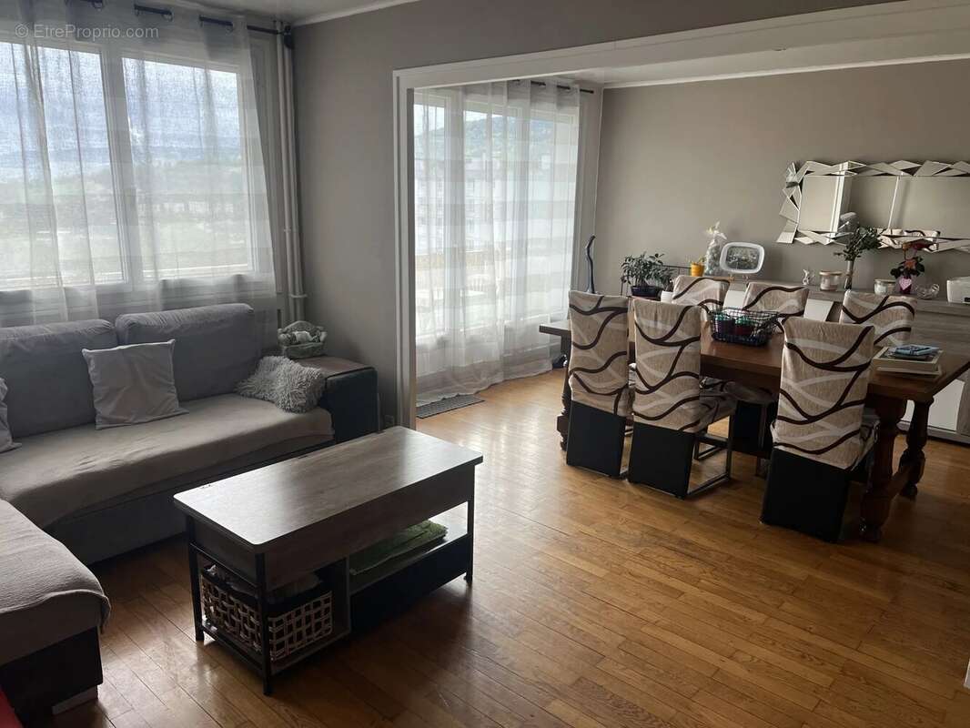 Appartement à FIRMINY