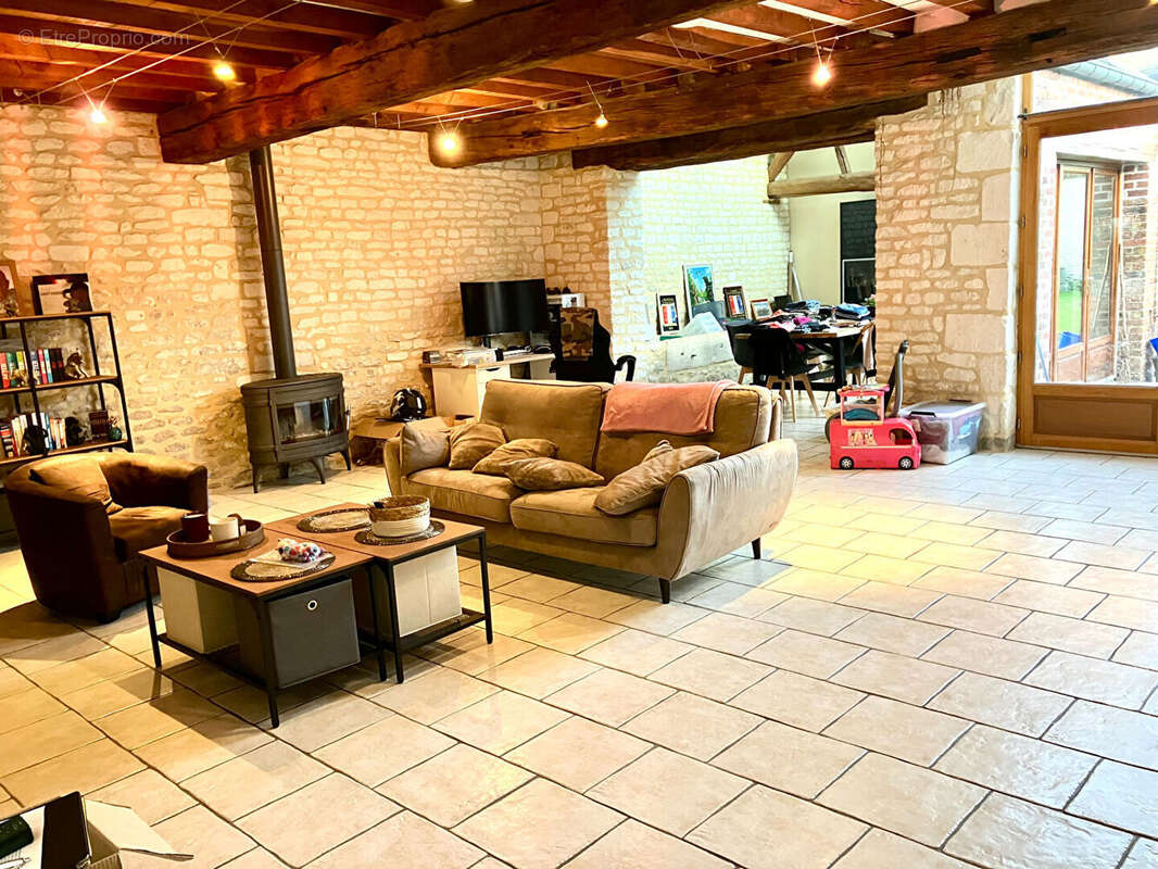 En exclusivite a sissonne. ref5328lr - photo 2