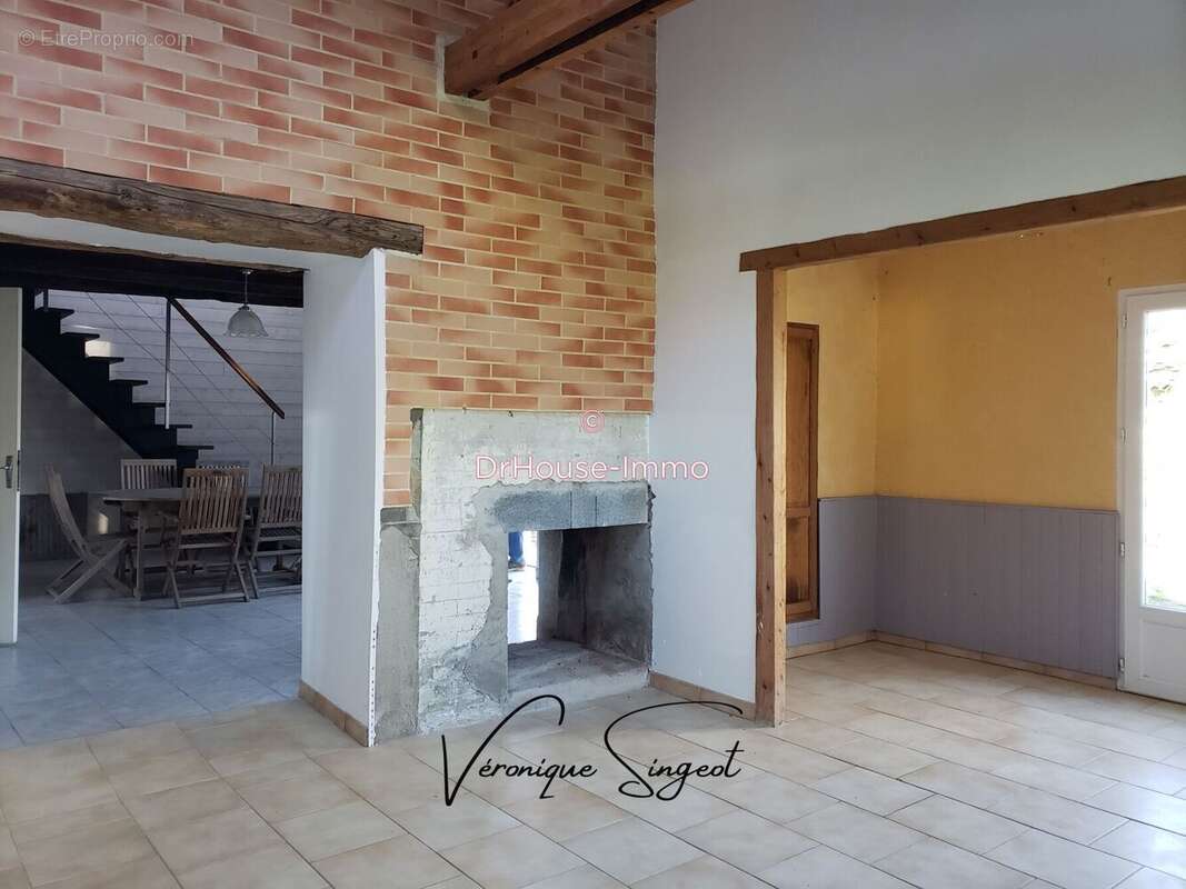 Maison à SAINT-MAURICE-LE-GIRARD