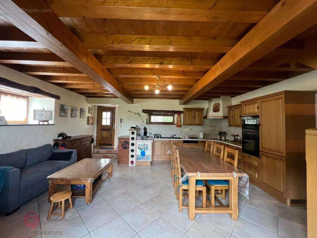 Maison à CASTILLON-EN-COUSERANS