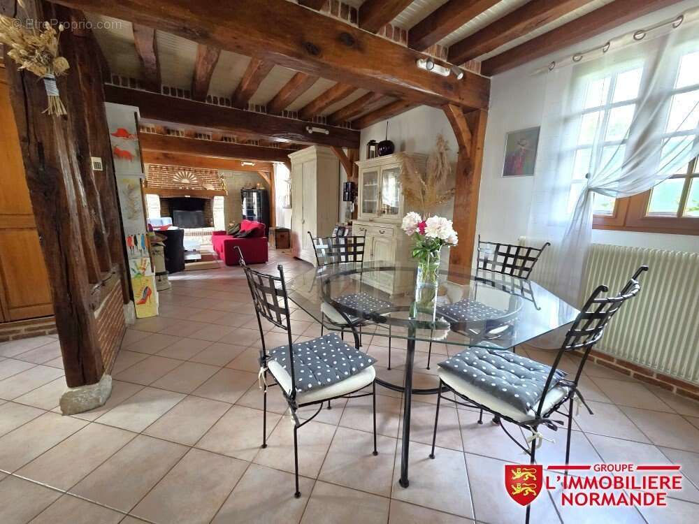 Maison à PONT-DE-L&#039;ARCHE