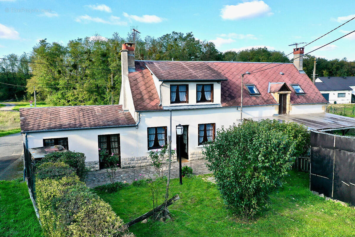 Maison à MENETOU-COUTURE