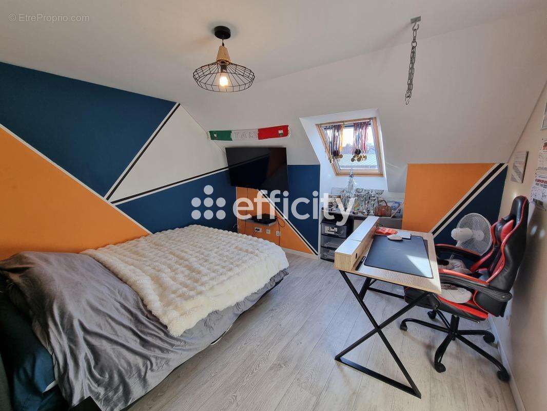 Maison 138 m² à Albaret-Sainte-Marie  - photo 12