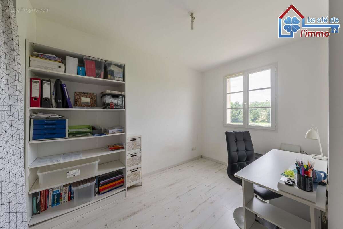 Maison à BETON-BAZOCHES