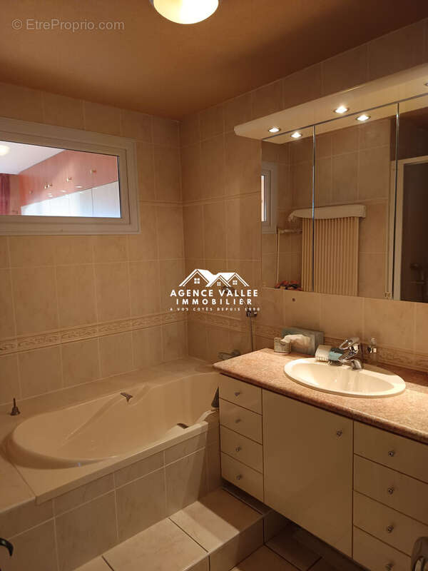 Appartement à CORBEIL-ESSONNES