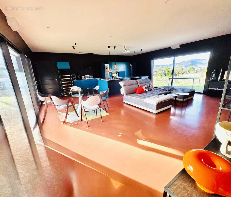 Vente Villa de T5 sur un terrain 3400m2 - photo 5