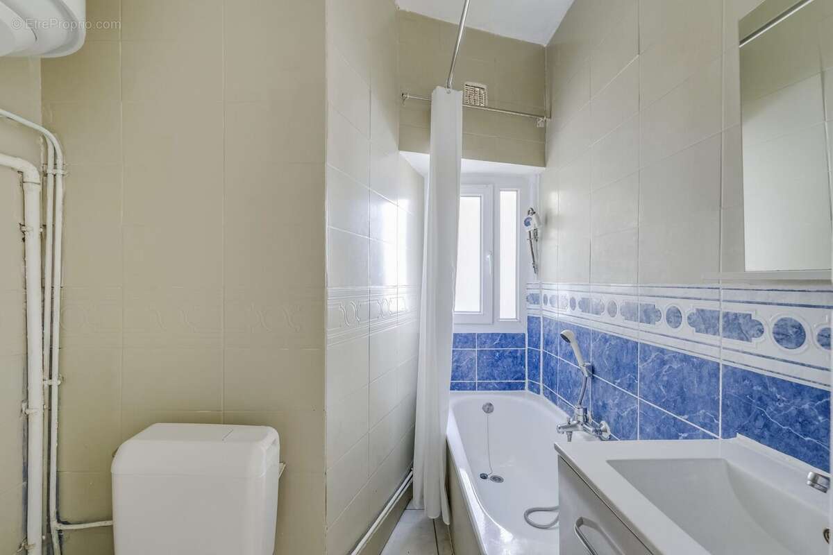 Appartement à PARIS-18E