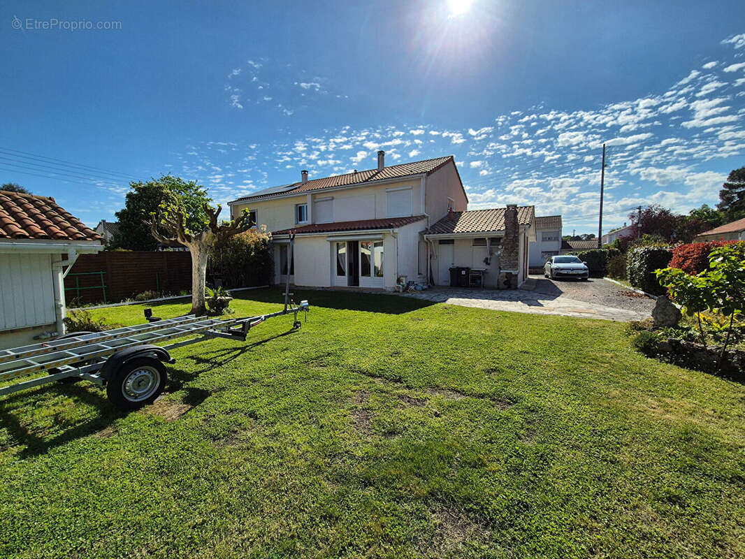 Maison à PESSAC
