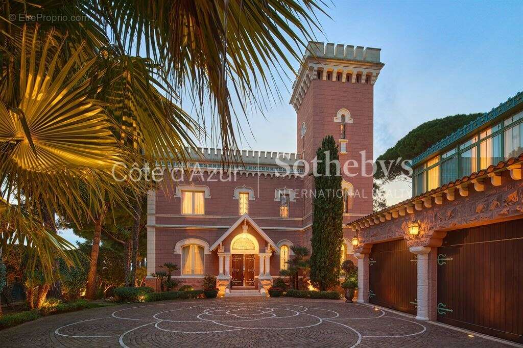 Maison à ANTIBES