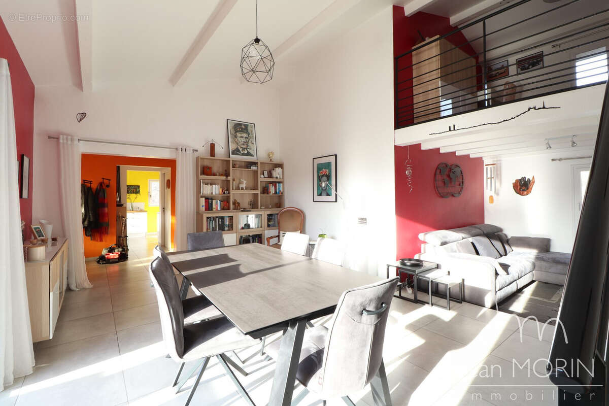 Maison à SAINT-PERAY