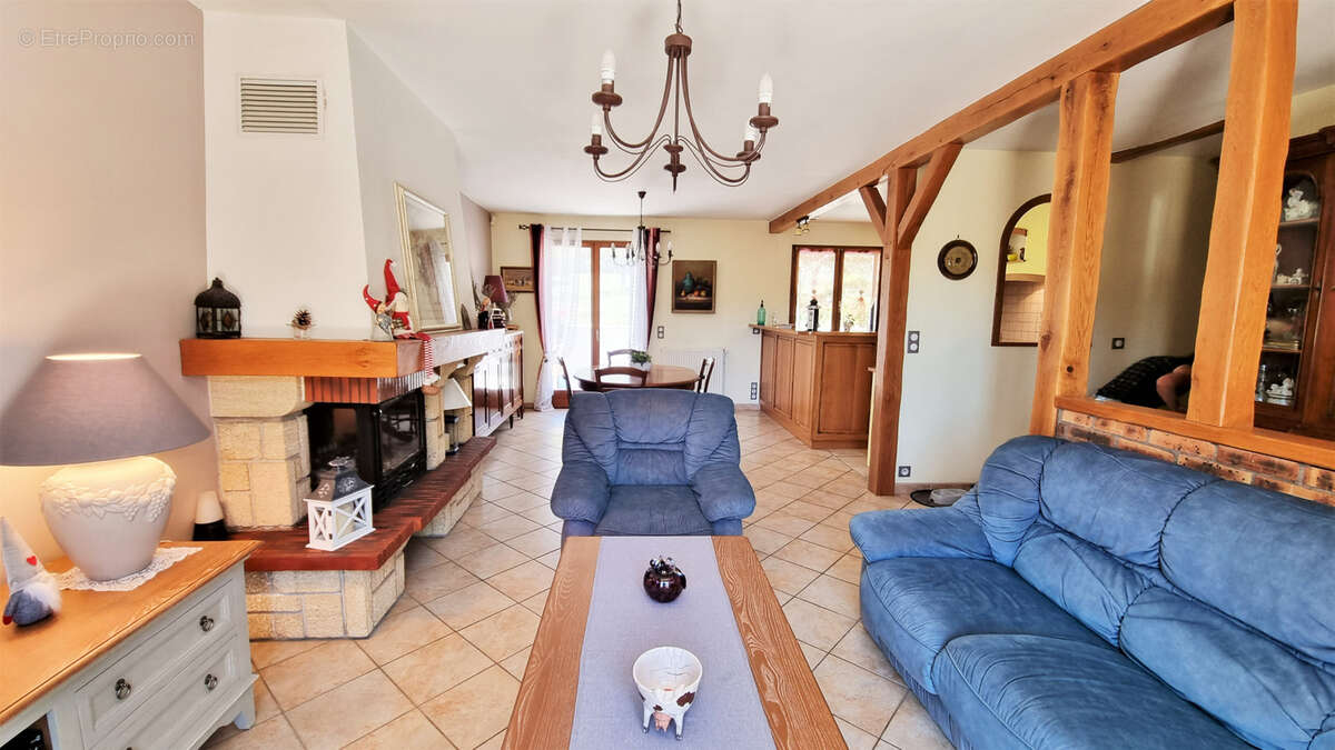 Maison à ABBEVILLE-LA-RIVIERE