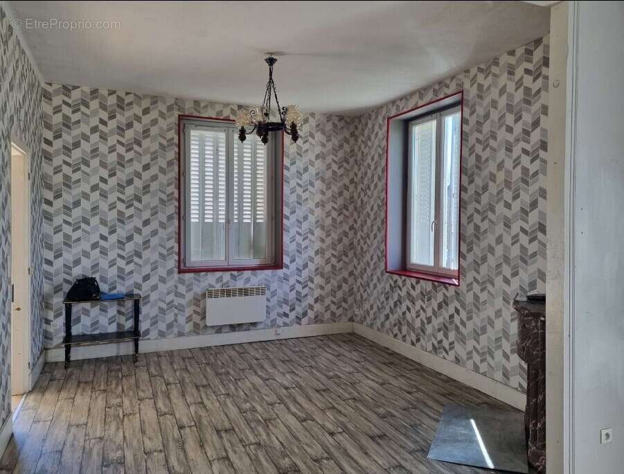 Maison 110 m² à Nouziers  - photo 19