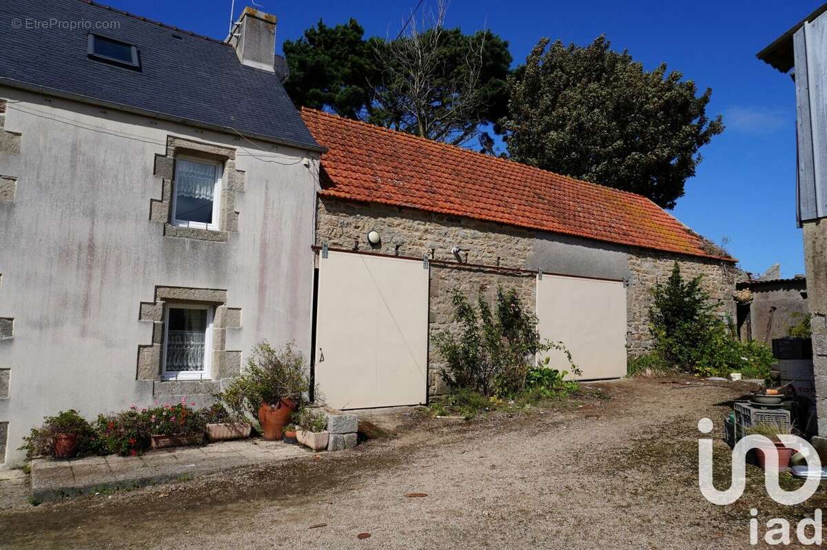 Photo 3 - Maison à PLOUNEVEZ-LOCHRIST
