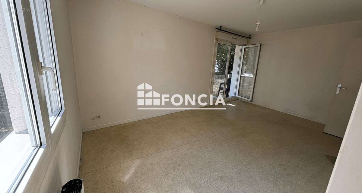T1 de 26 m² avec jardin et parking – Quartier Roustaing - photo 3