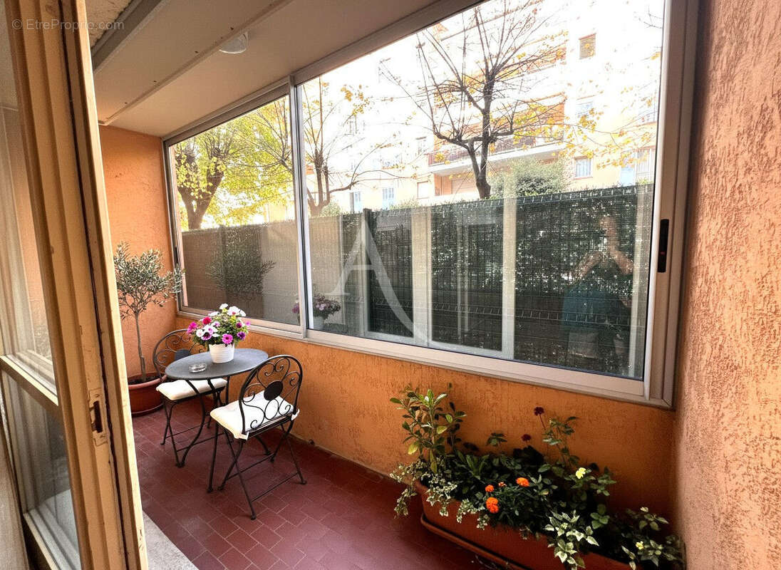 Appartement à VENCE