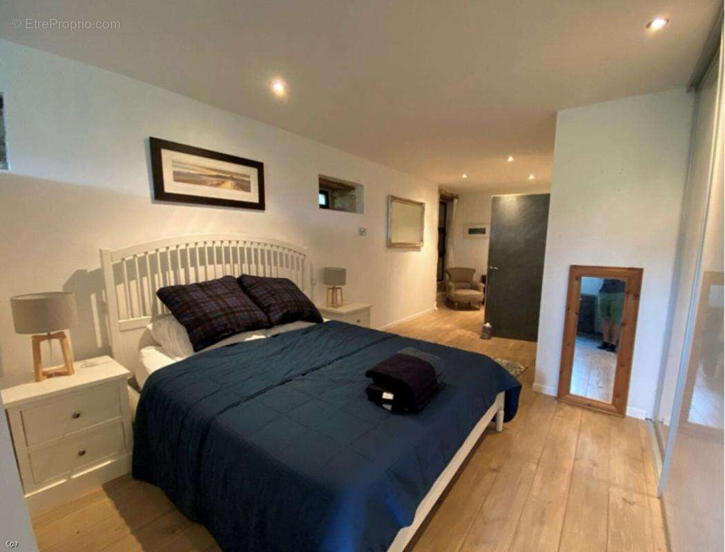 Grange convertie en loft avec maison d'amis, piscine chauffée et dépendances - photo 7